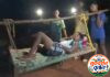भामरागड तालुक्यात आरोग्यसेवा आणि पायाभूत सुविधेचे विदारक चित्र पुन्हा एकदा समोर. 📍बंगाडी गावातील एका गंभीर रुग्णाला उपचारासाठी नेण्यासाठी ग्रामस्थांना मध्यरात्री खाटेवरून 3 कि.मी.पायपीट.