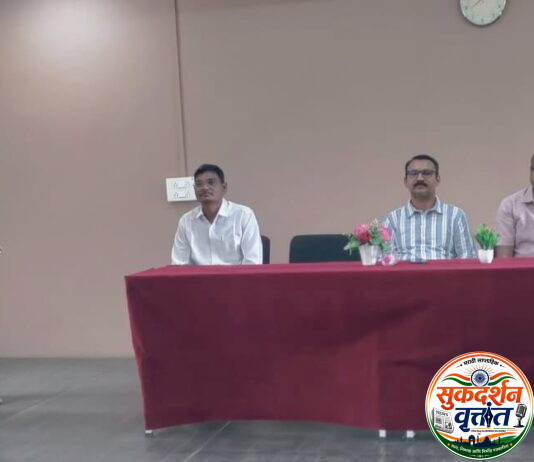 व्यायामाने शरीर तर वाचनाने मन समृद्ध होते. – प्राचार्य डॉ शेकोकर.